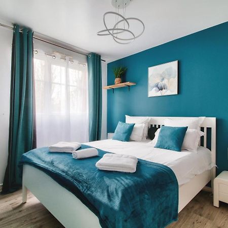 123Home-Loft & Spa Montevrain Luaran gambar