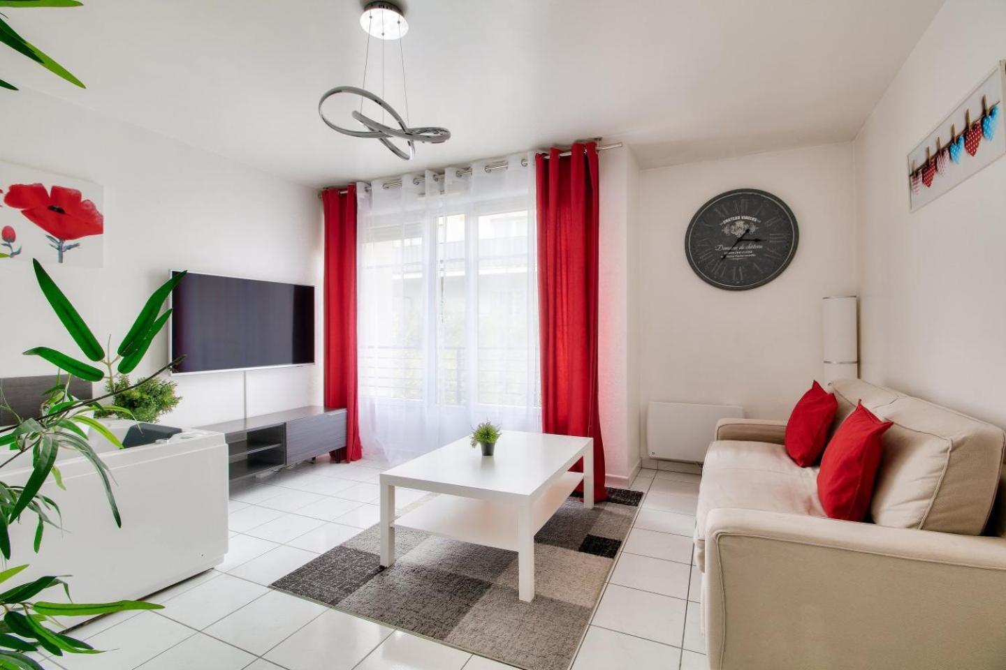 123Home-Loft & Spa Montevrain Luaran gambar